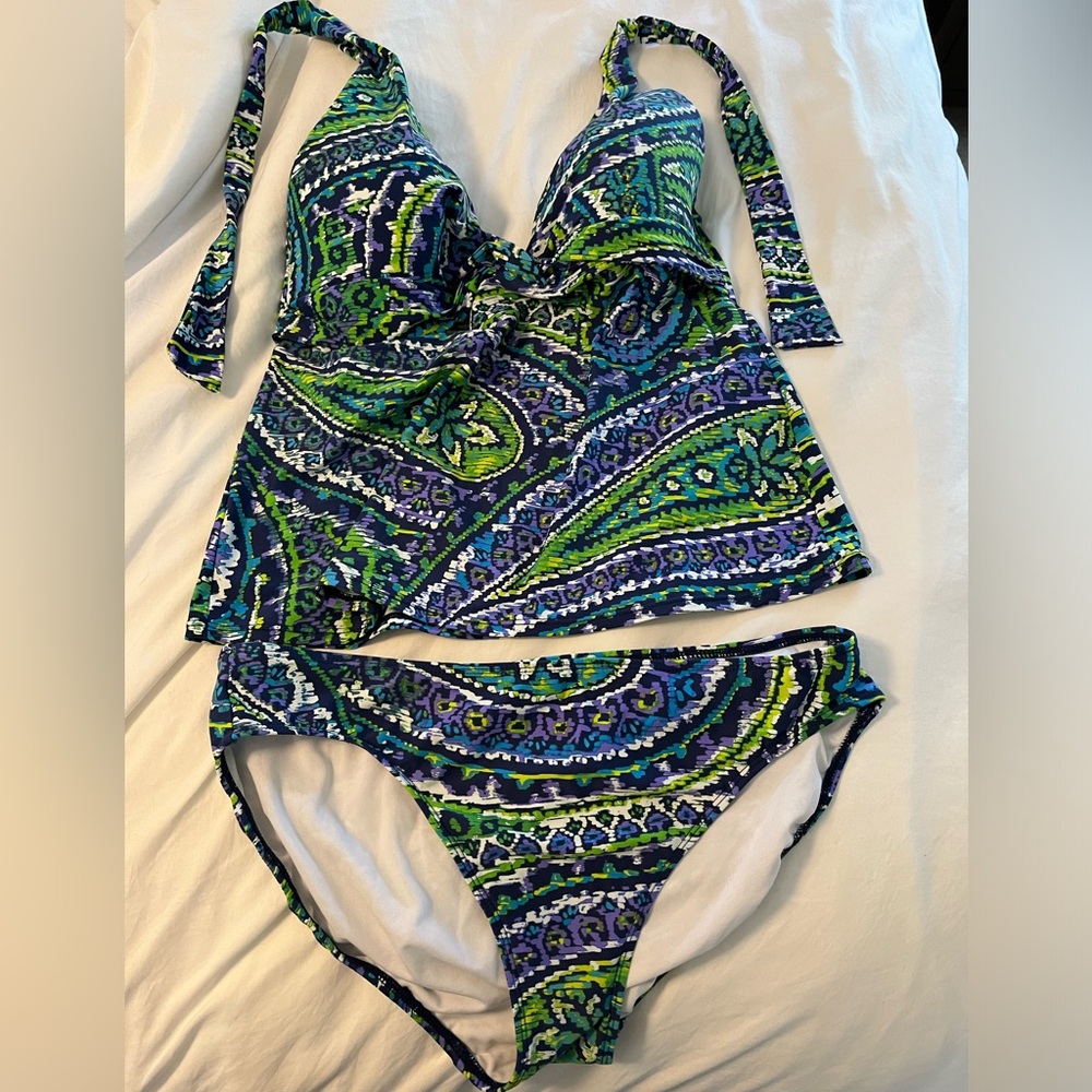 Ralph Lauren Tankini! Vibrant colors and ready for summer 🌞